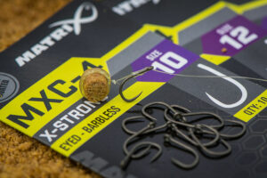 mxc-4-in-use-9 MATRIX LATEX BAIT BANDS LARGE-MEDIUM