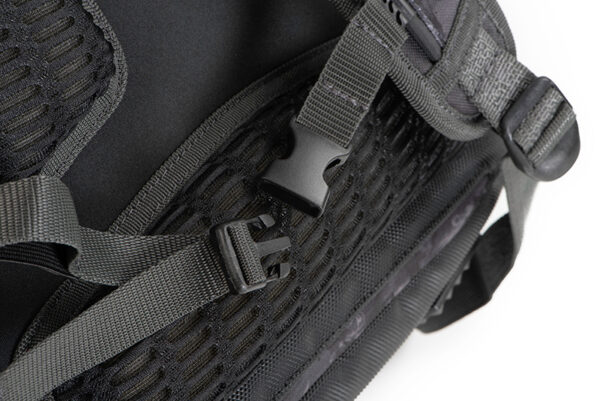 nlu088_rage_voyager_camo_rucksack_strap_buckle_detail FOX RAGE VOYAGER CAMO EDITION
